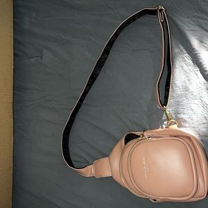 Cross body pink purse